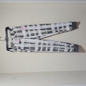 LulaRoe Tye-Dye Jax Joggers Pink Heart Love Stories